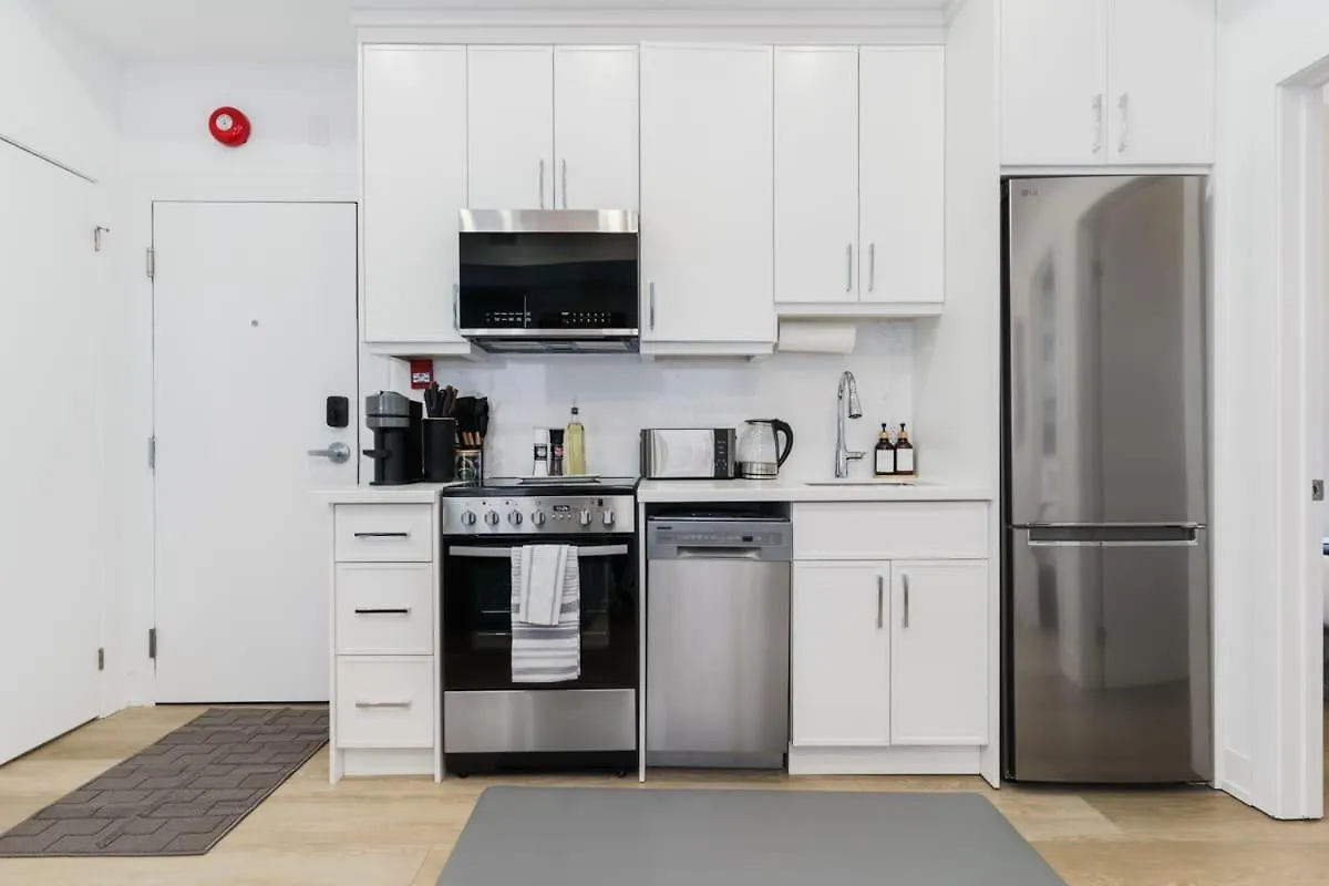 New Elegant Suite For 8 W Patio - Heart Of Toronto Hotell
